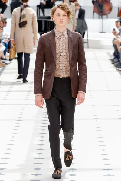 Look 37